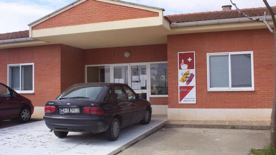 Corrales del Vino acoge una asamblea sobre el futuro de su centro de salud