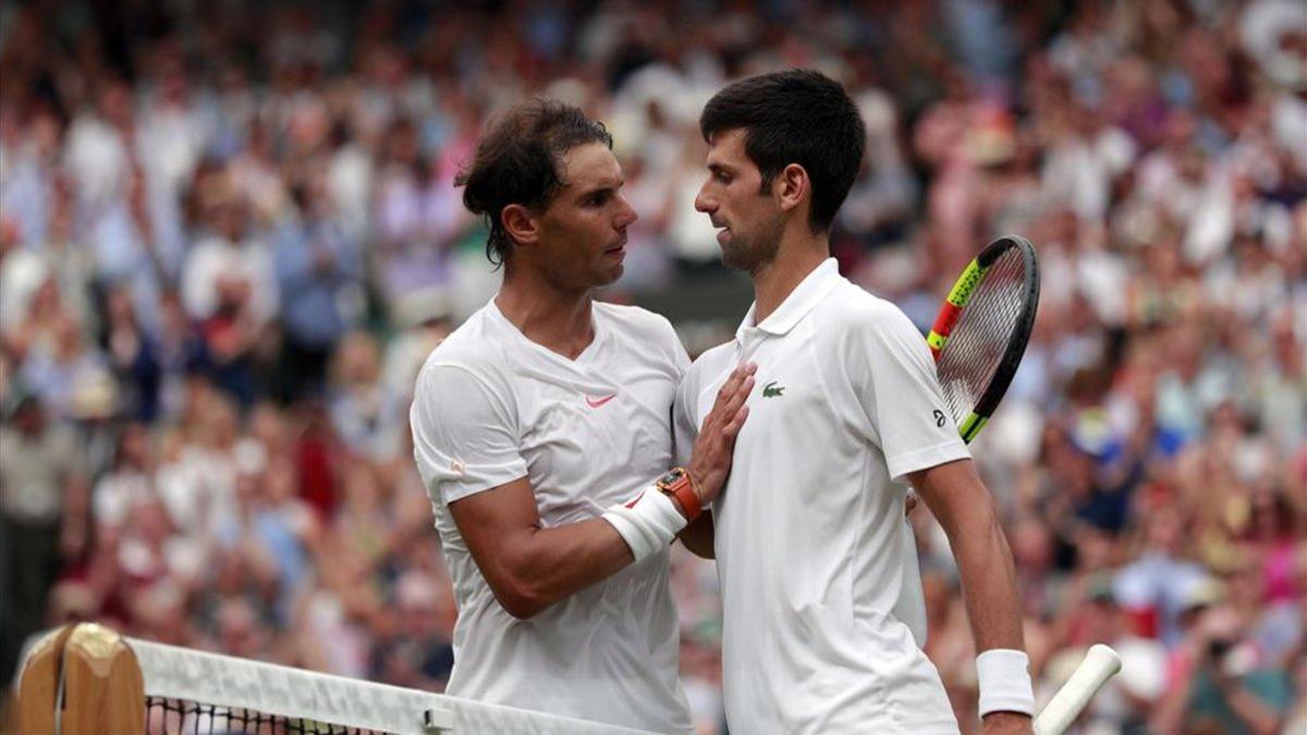 Nadal y Djokovic durante el pasado Wimbledon