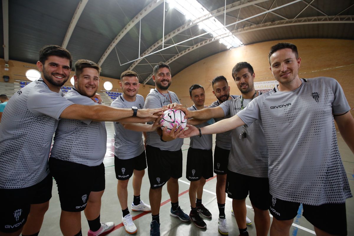 La primera sesión en pista del Córdoba Futsal en imágenes