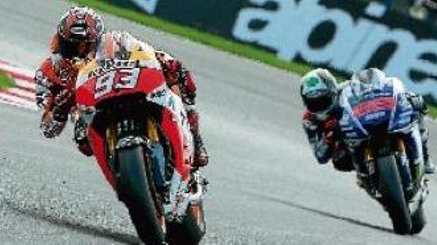 La batalla entre Márquez i Lorenzo en els últims girs de Silverstone va ser apassionant