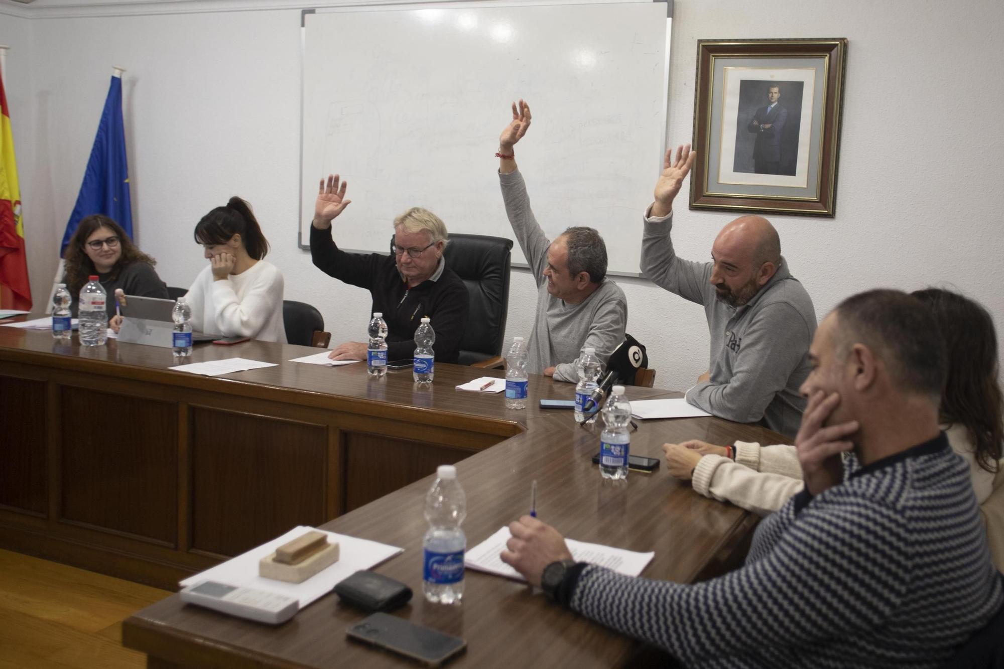 Así ha sido el pleno de la moción de censura en Barxeta