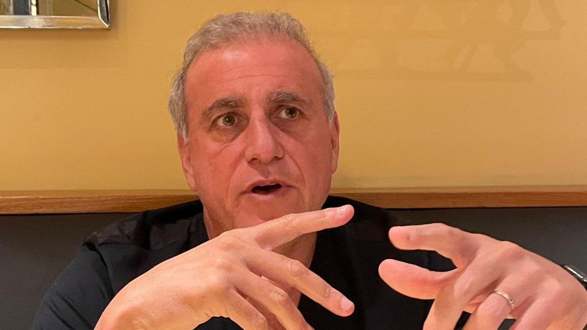 André Cury: "Vitor Roque no se irá cedido, si se va será una venta"