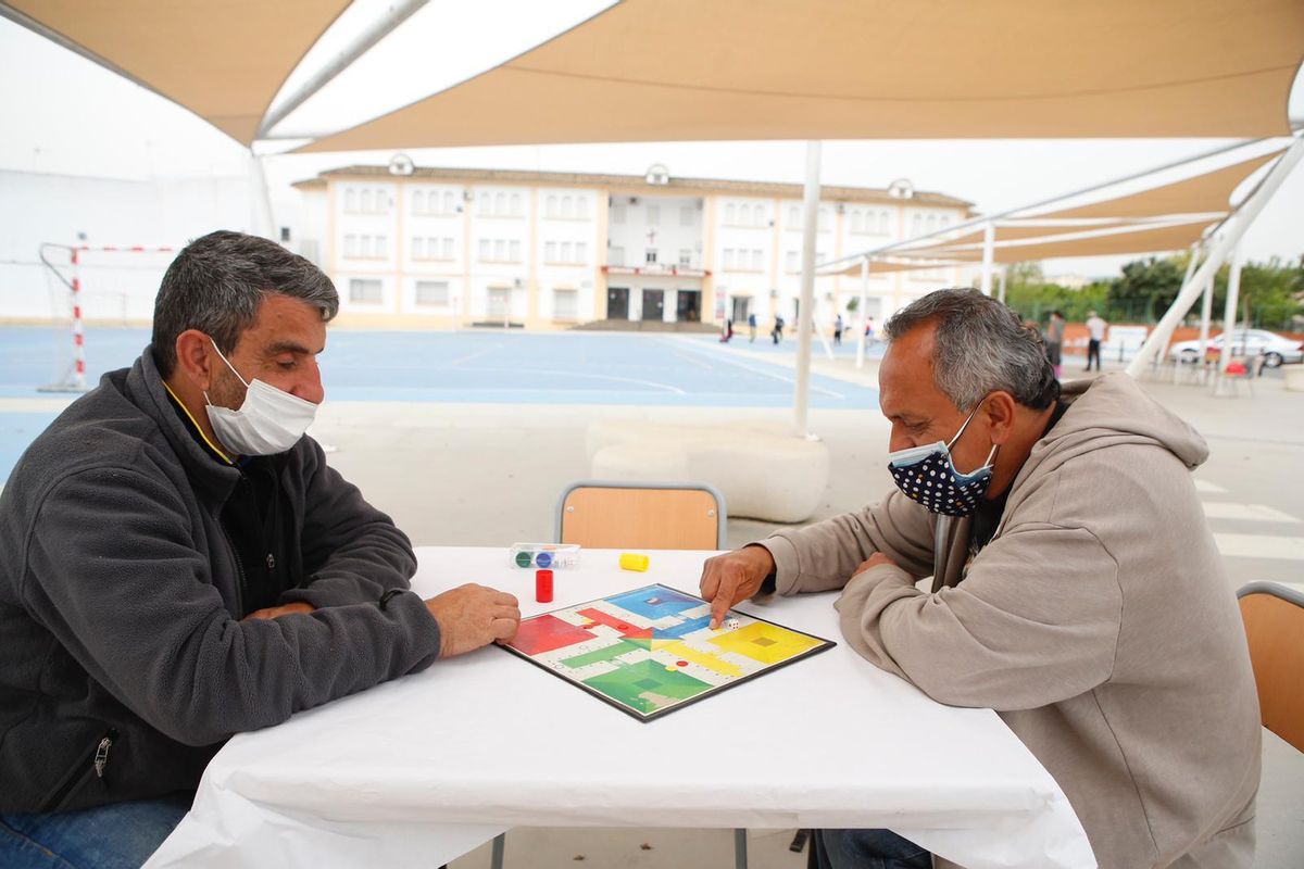 Juegos de mesa en las jornadas socioculturales de Trinitarios.