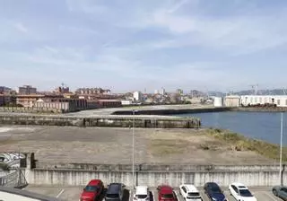 El gobierno de Gijón busca apoyos en la oposición en su pugna con el Puerto por Naval