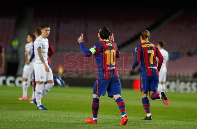 Imágenes del partido del FC barcelona ante el Dinamo de Kiev, de Liga de Campeones que se disputa en el Camp Nou.