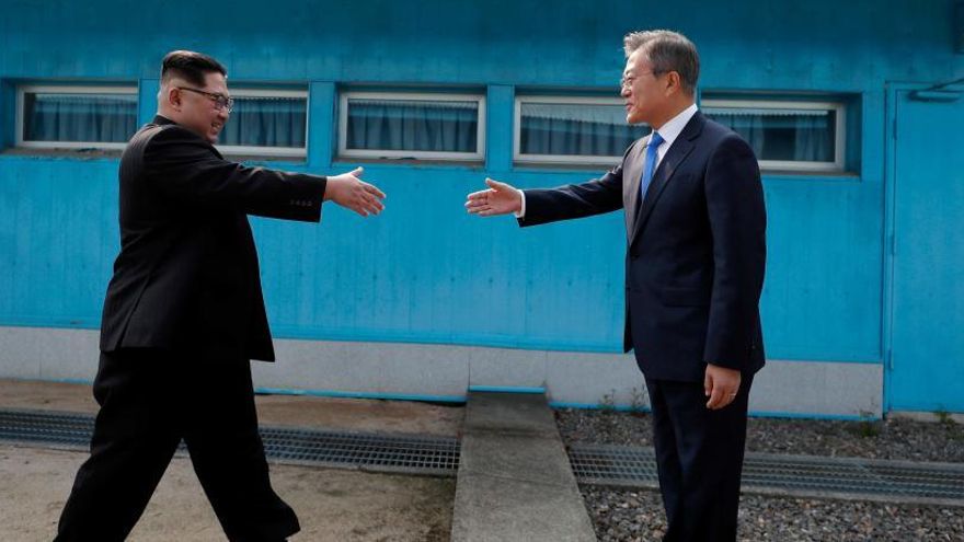 Kim Jong Un y Moon Jae-in en su anterior encuentro.