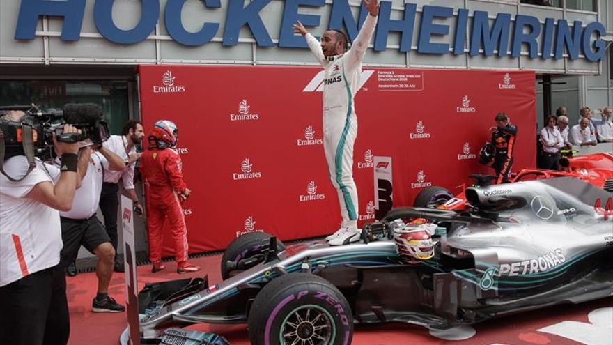 Hamilton hace llorar a Vettel