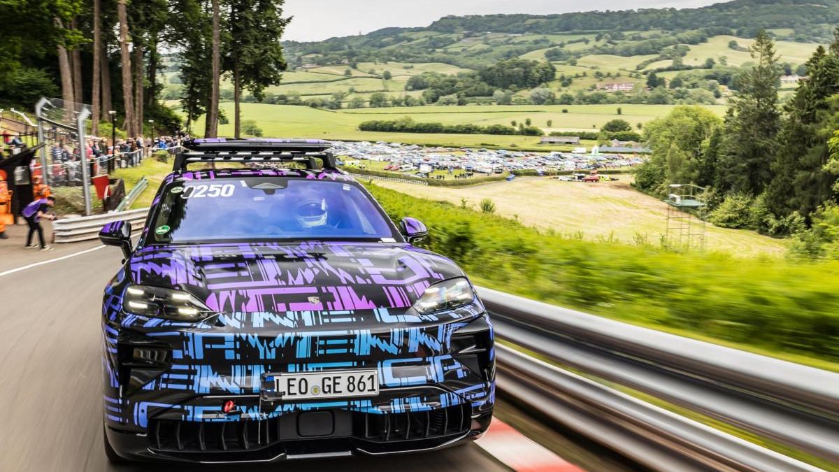 Porsche Cayenne Electric