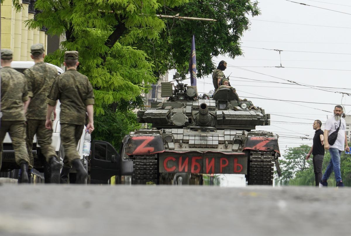 Los mercenarios del grupo Wagner avanzan hacia Moscú.