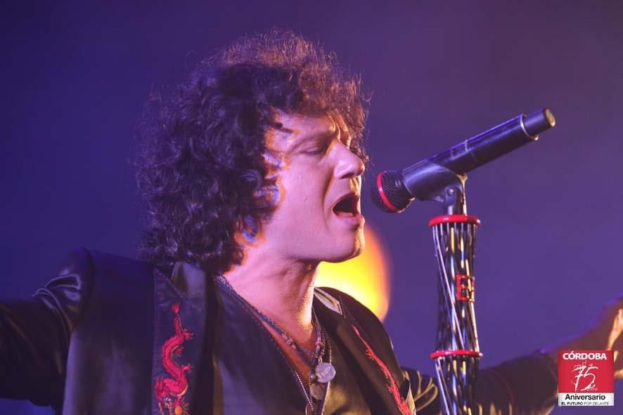 FOTOGALERÍA / Concierto de Enrique Bunbury en el Festival de la Guitarra