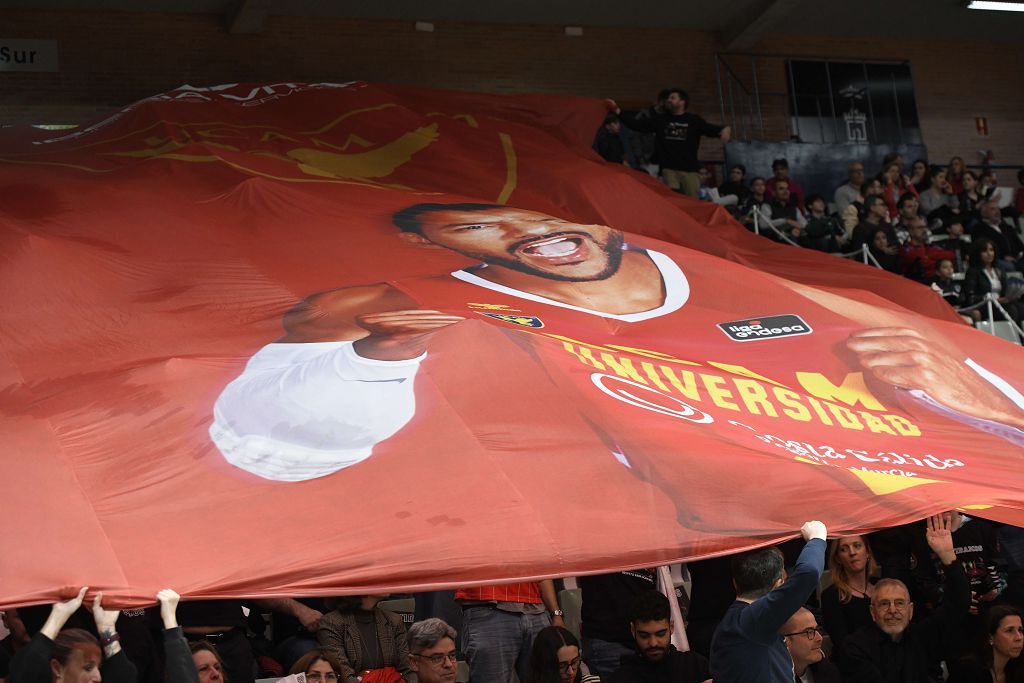 Todas las imágenes del partido del UCAM Murcia contra el Bàsquet Girona