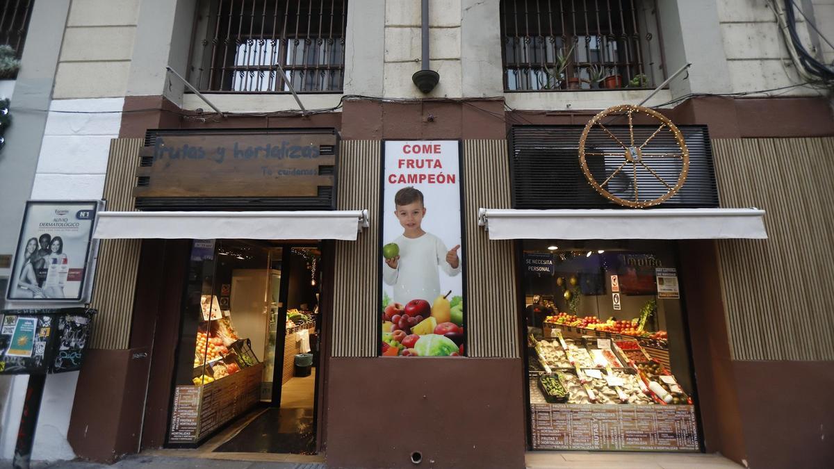 Una frutería en la calle Don Jaime abierta hace unos meses.