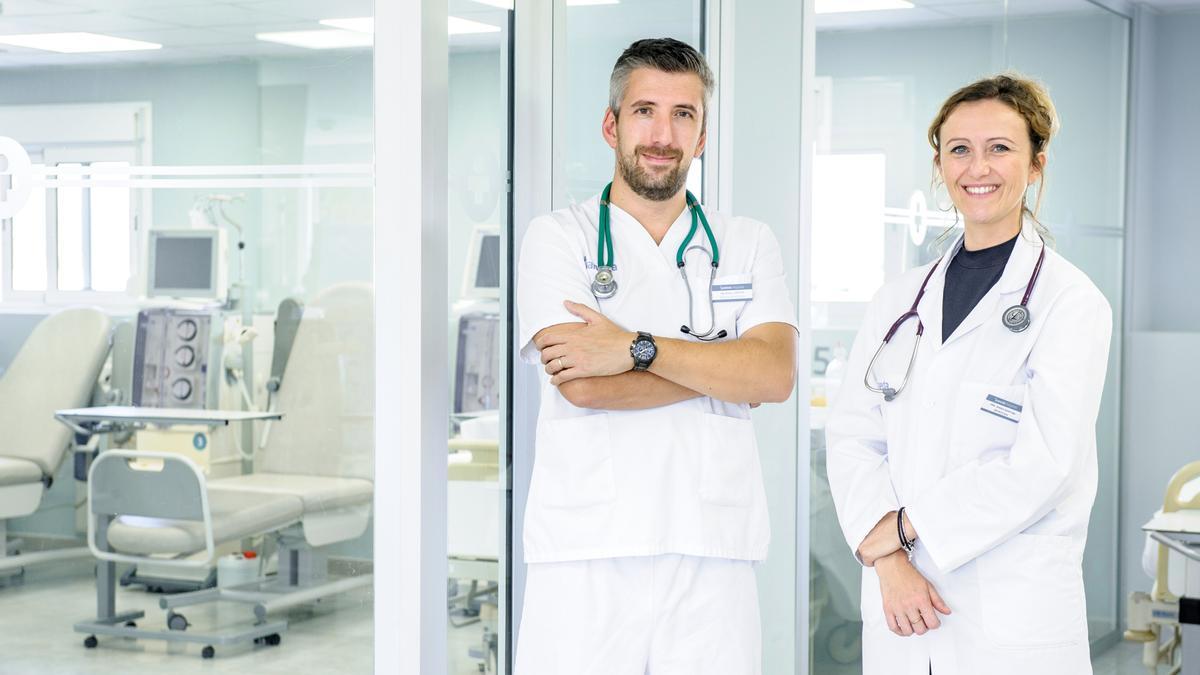 Dr. Raúl García und Dr. Maria Martina von der Juaneda-Klinik.