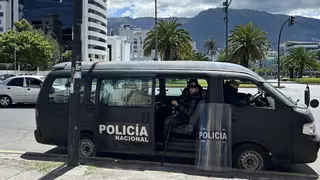 Mueren 11 personas en un ataque armado a un local de peleas de gallos en Ecuador