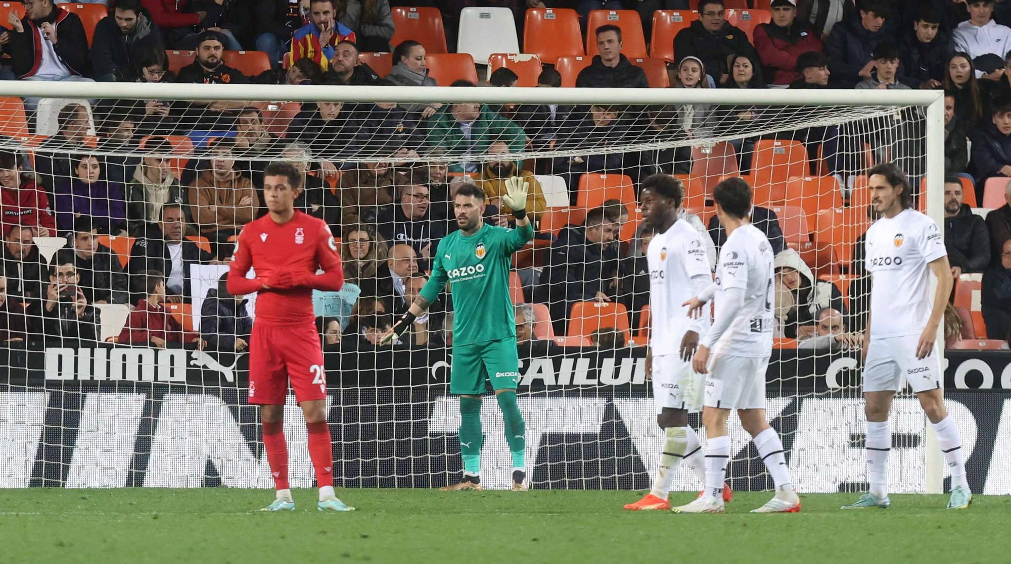 Valencia CF - Nottingham Forest en imágenes