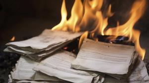 Un decret condemnat a decaure