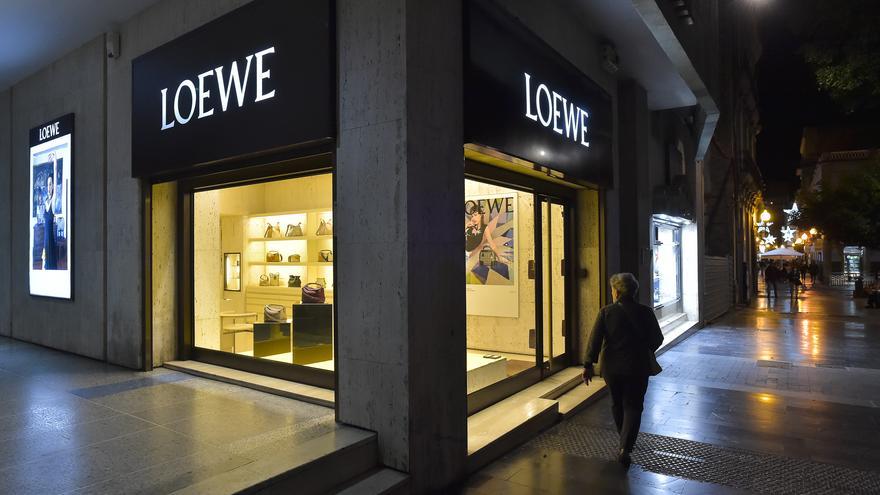 Loewe cierra su  tienda de la calle  San Bernardo y busca otra ubicación
