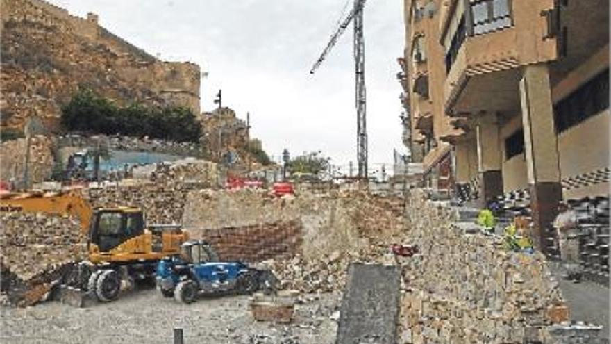 Detalle del tramo del baluarte que se integrará en la nueva plaza.