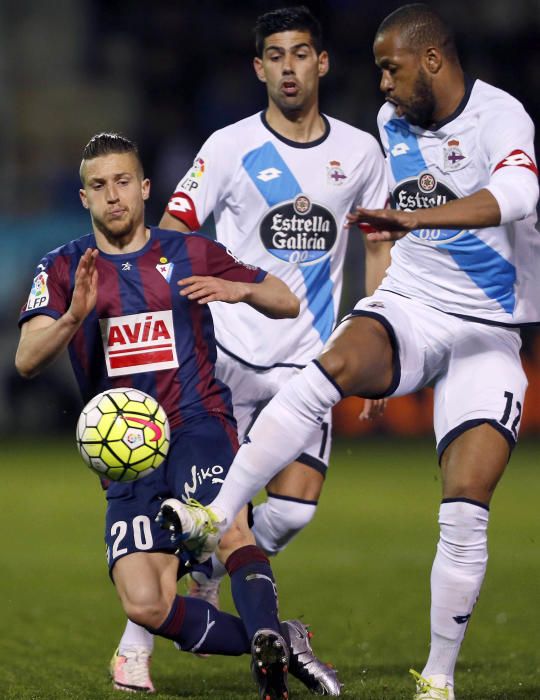 El Deportivo se lleva un punto de Eibar