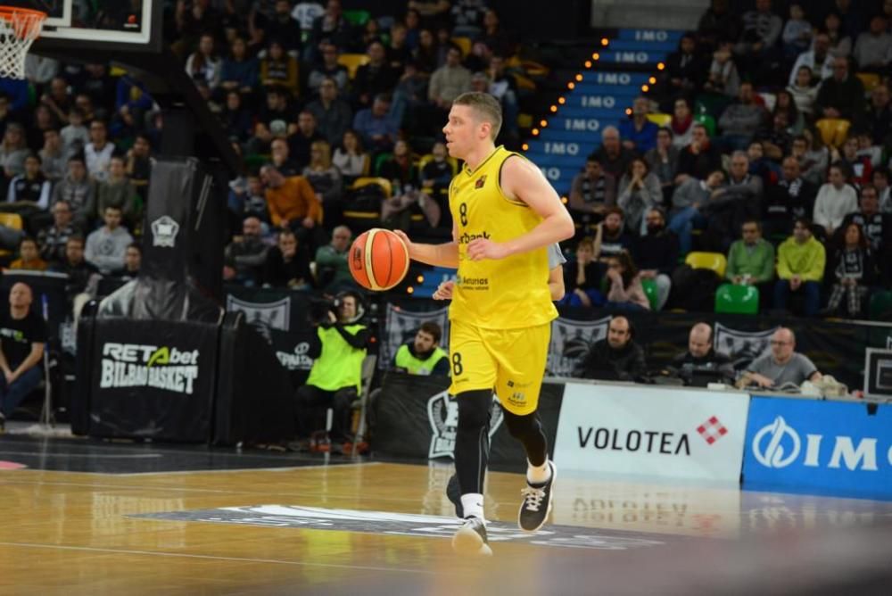 Victoria del Oviedo Baloncesto en Bilbao (72-81)