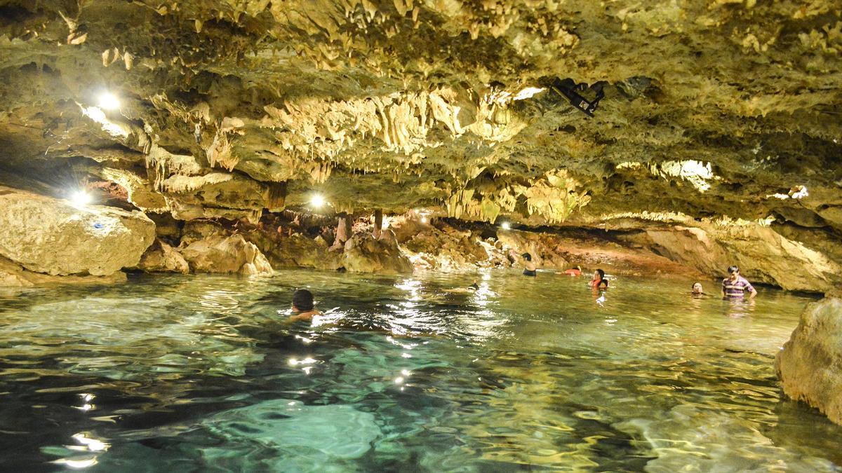 Cenote en Yucatán, México.