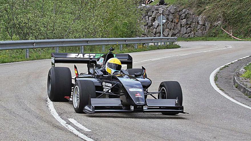 Gabriel Gutiérrez, al volante de su Tatuus F3000 | J.B.D.