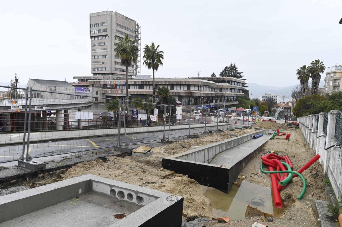 Obras de las rampas del Paseo de Granada.