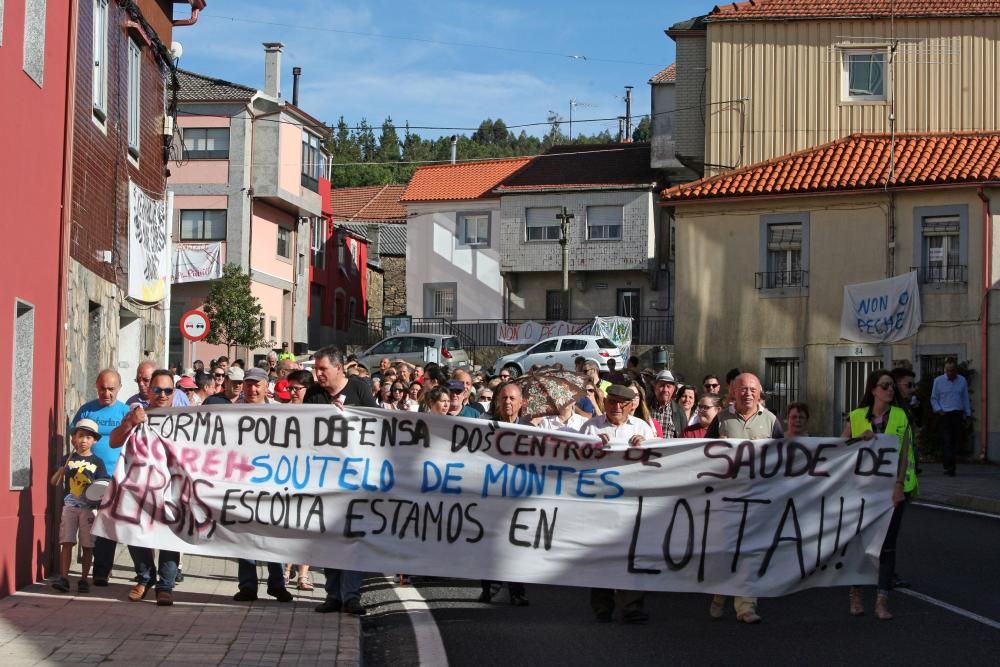 La plataforma busca exponerle la necesidad de 4 médicos en el municipio al conselleiro de Sanidade y al presidente de la Xunta.