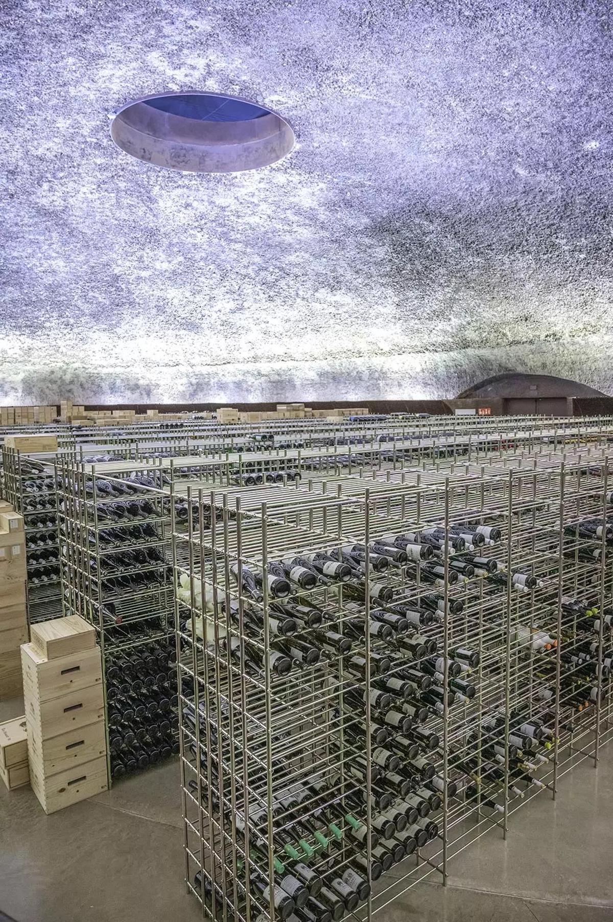 Bodega del Restaurante Esperit Roca.