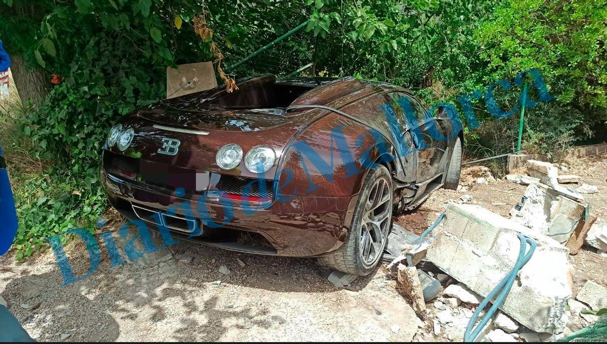 Así ha quedado el Bugatti de Cristiano Ronaldo tras estrellarse contra una caseta en Mallorca