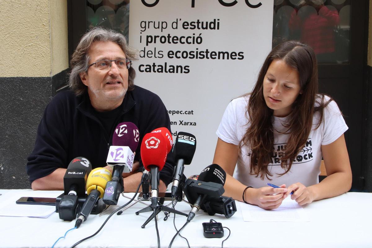 Las entidades Aturem Hard Rock y GEPEC, en la comparecencia de hoy en Reus.