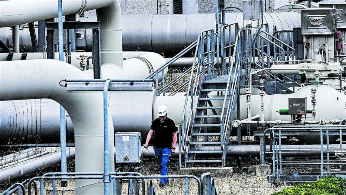 La UE es planteja cinc línies d’acció per frenar la imparable crisi energètica europea La UE es planteja cinc línies d’acció per frenar la imparable crisi energètica europea