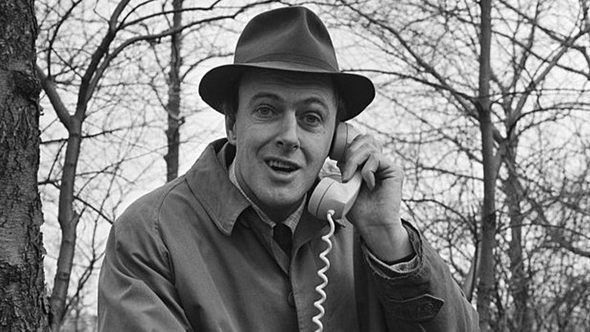 Roald Dahl, Host Of &quot;Way Out&quot; Roald Dahl answers a telephone while filming an episode of the science fiction show &quot;Way Out&quot; in Central Park, New York, March 25, 1961. (Photo by CBS Photo Archive/Getty Images)
