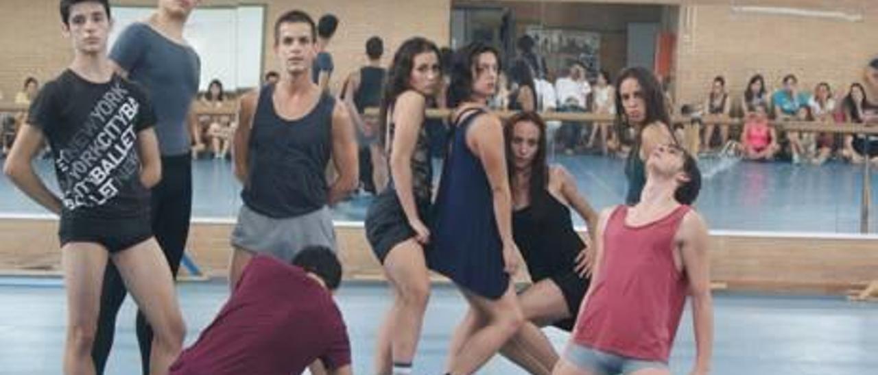 La danza se cita en el FIB