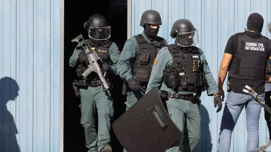 Espectacular intervención de la Guardia Civil en Alicante para desarticular una red de inmigración