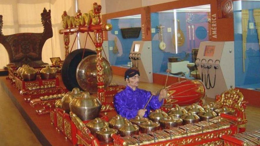 Música para rituales, brujería y enamoramientos: el misterioso museo de Murcia que recoge instrumentos de todo el mundo y se visita por 3 euros