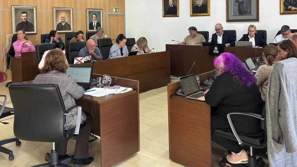 Pleno en Ayuntamiento de Sant Josep
