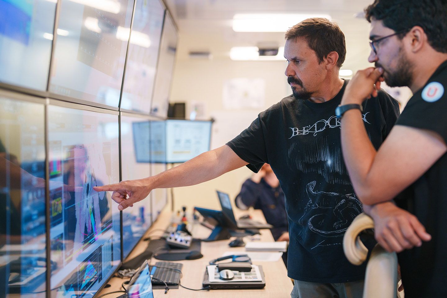 Javier Sellanes, doctor en Oceanografía de la Universidad Católica de Chile y líder de la misión del Falkor.