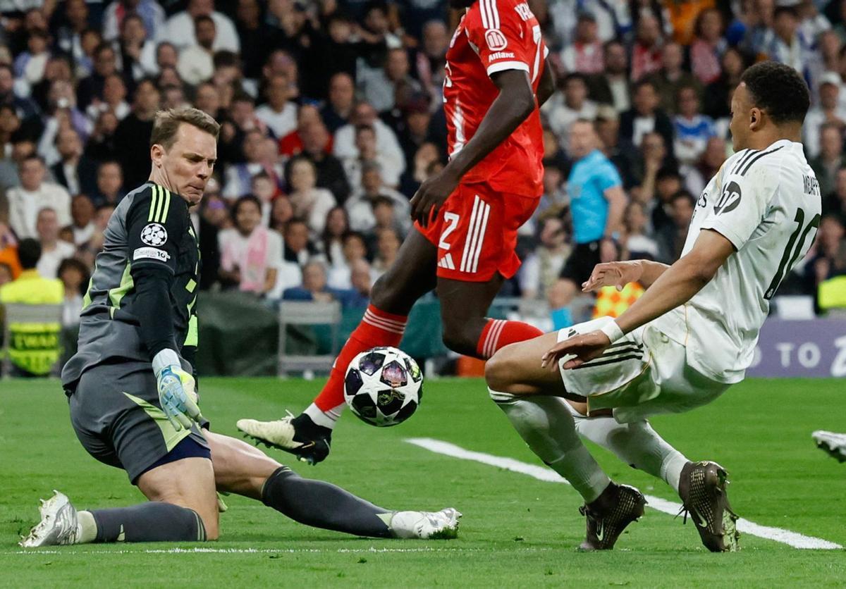 Neuer punxa el globus del Madrid