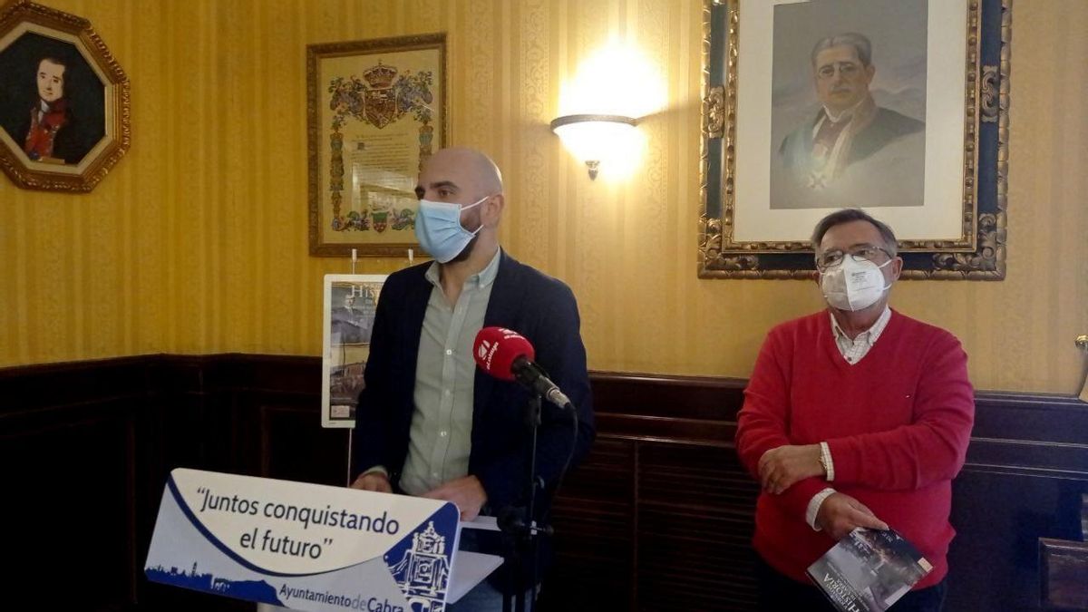 Ángel Moreno y José Calvo Poyato presentan las jornadas de Historia de Cabra.