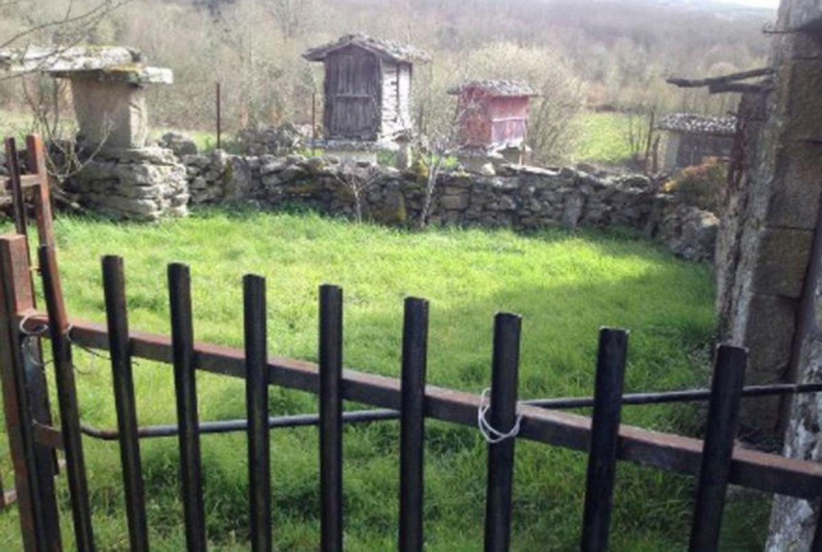 Pueblo en venta en Ourense. | A.A.