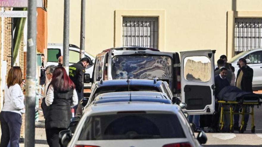 Muere en el hospital una mujer apuñalada por su hijo