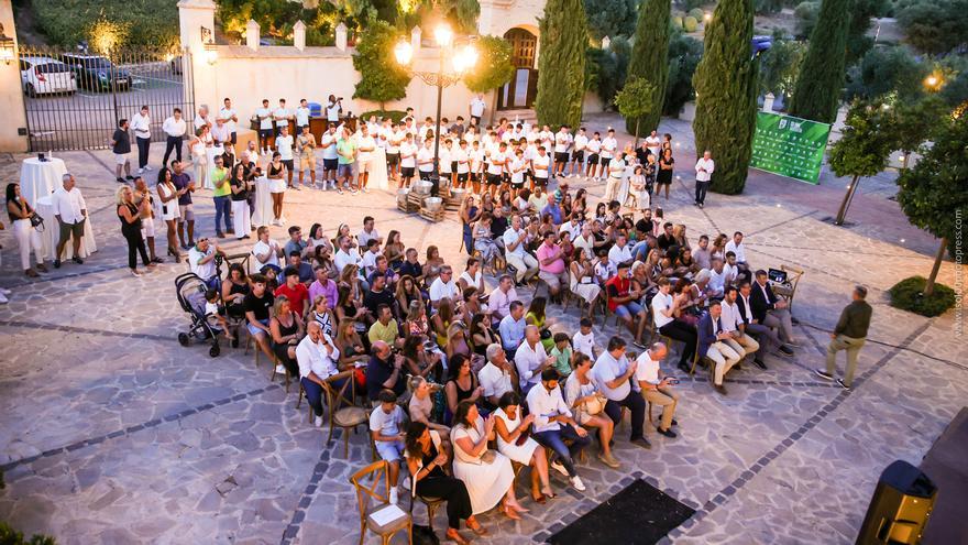 El CD UMA Antequera hizo su presentación oficial delante de patrocinadores y aficionados