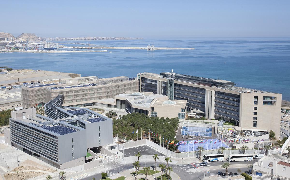 Una imagen del complejo de la EUIPO en la partida de Agua Amarga de Alicante.