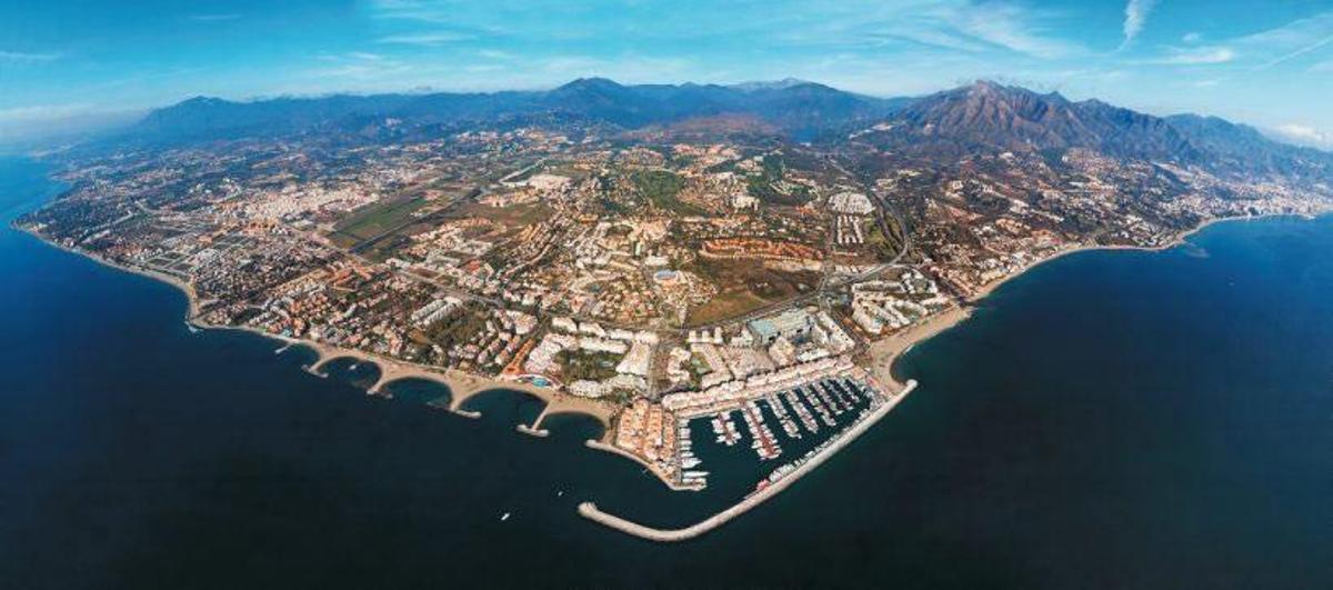 Una vista aérea de Marbella.
