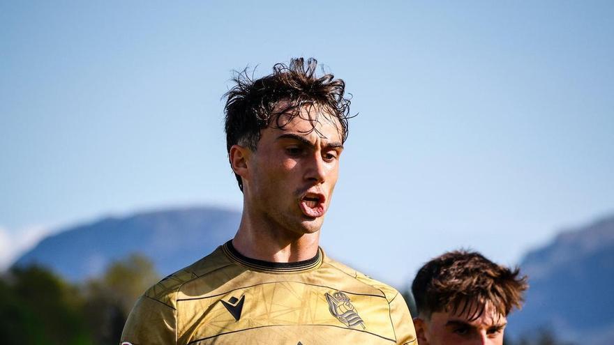 Mikel Goti, alternativa del Oviedo para la media punta en un frenético último día de mercado
