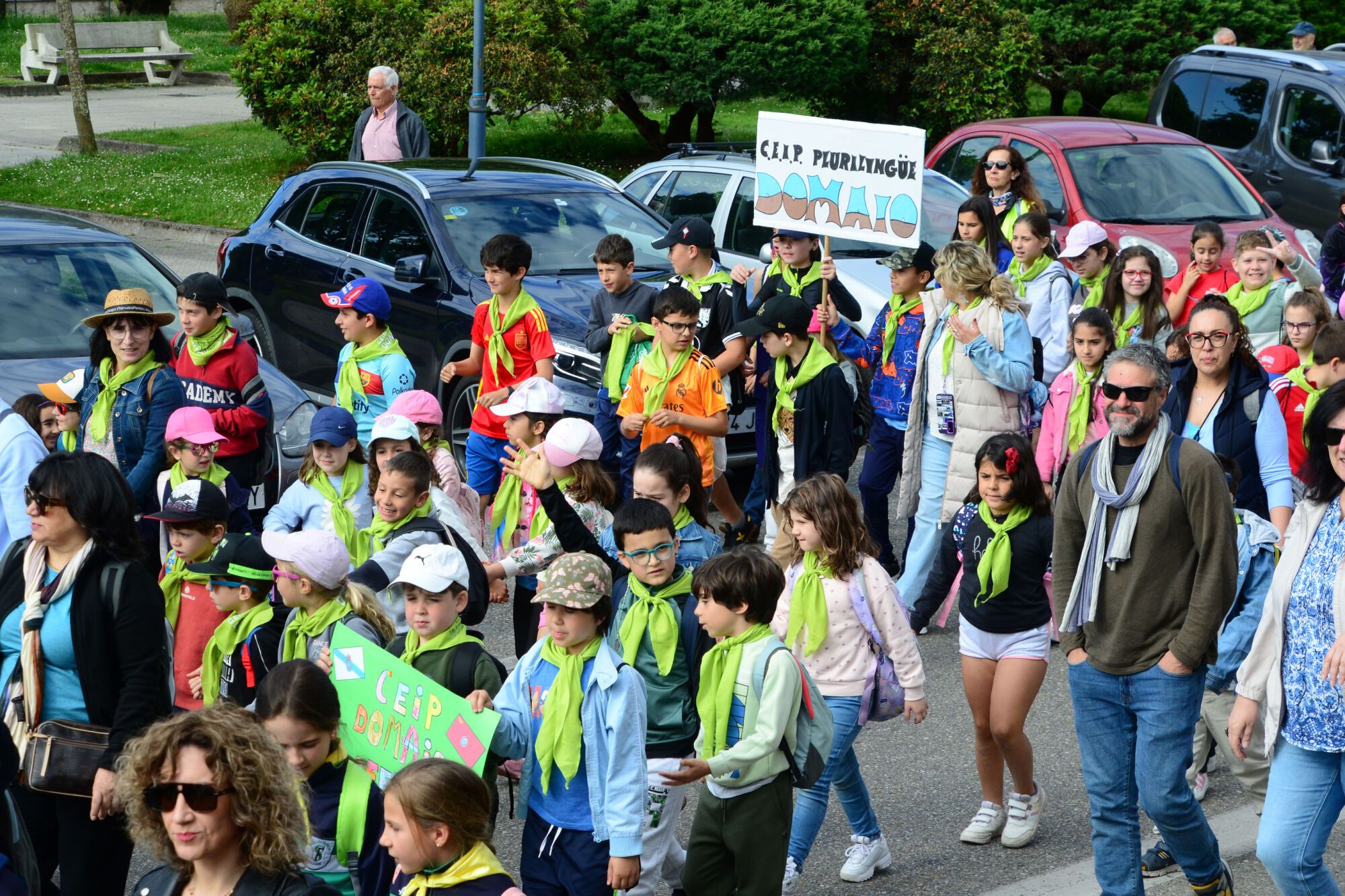 1.200 alumnos e alumnas de 17 centros escolares de Cangas, Moaña e Bueu celebraron a 25ª edición do Correlingua