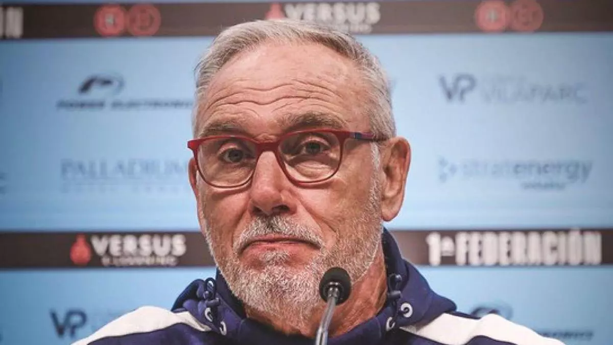 Miguel Álvarez, técnico de la UD Ibiza: «El equipo ha competido muy bien en un campo muy difícil»