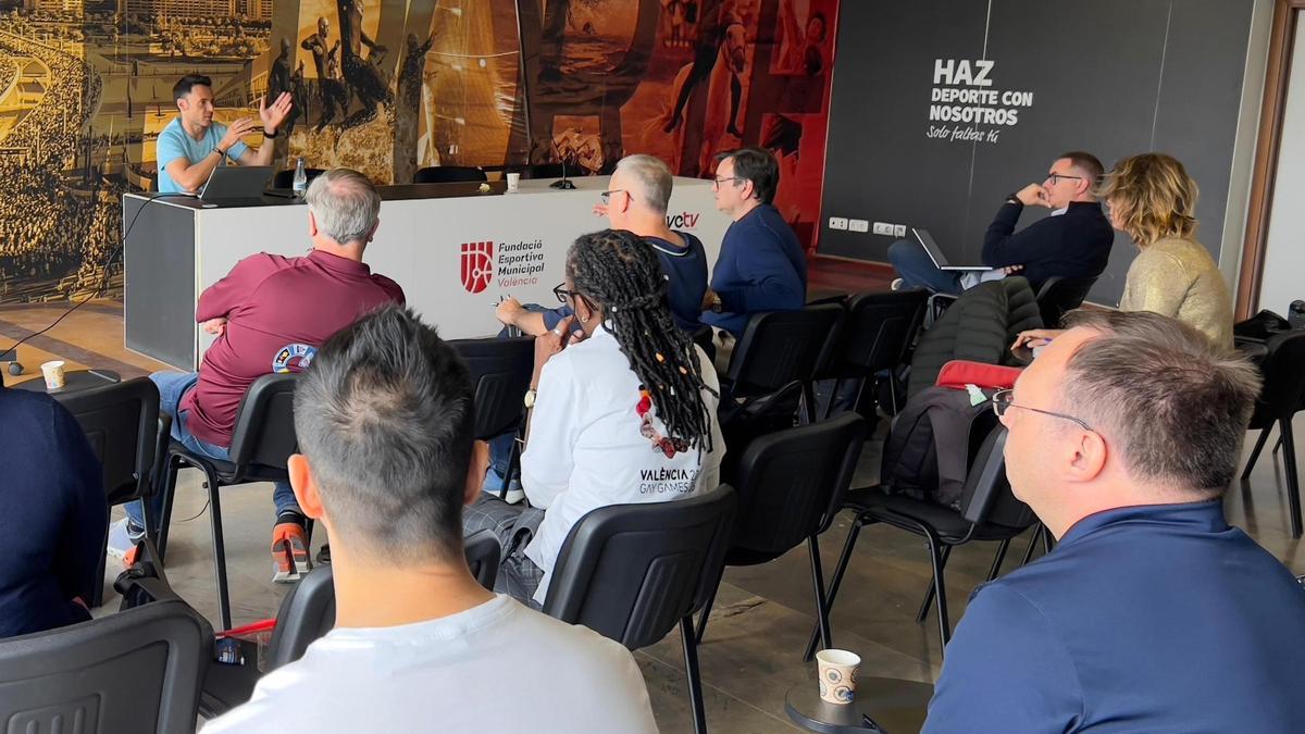 Una de las reuniones del comité de los Gay Games.
