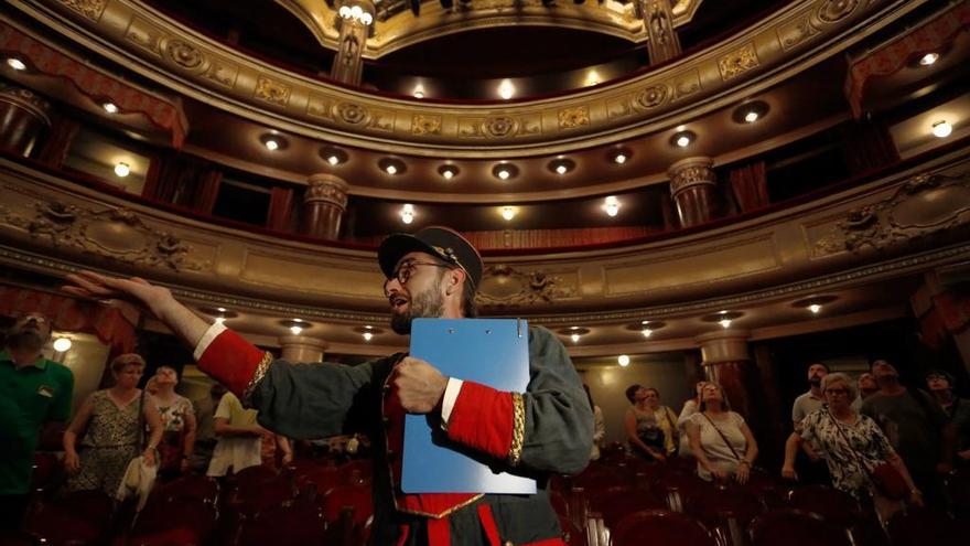 Visitas guiadas teatralizadas al Palacio Valdés, las navidades pasadas